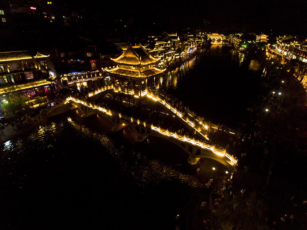 9.鳳凰風、雪、雨、霧橋 配圖4.jpg